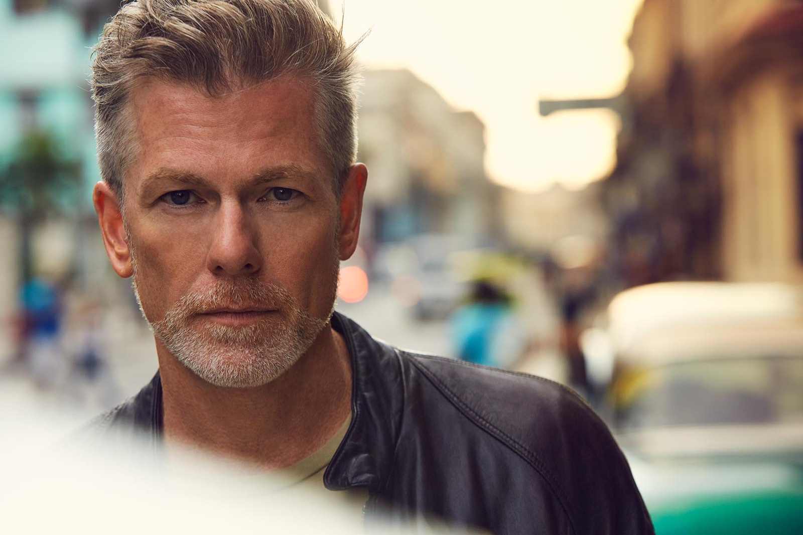 Portrait & Celebrity photography by Chris Hunt 13